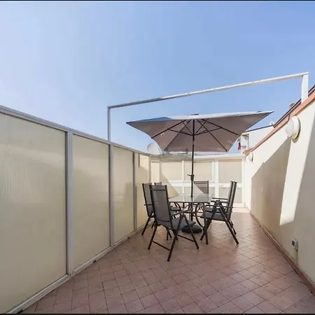 Allegra's Apartamento *